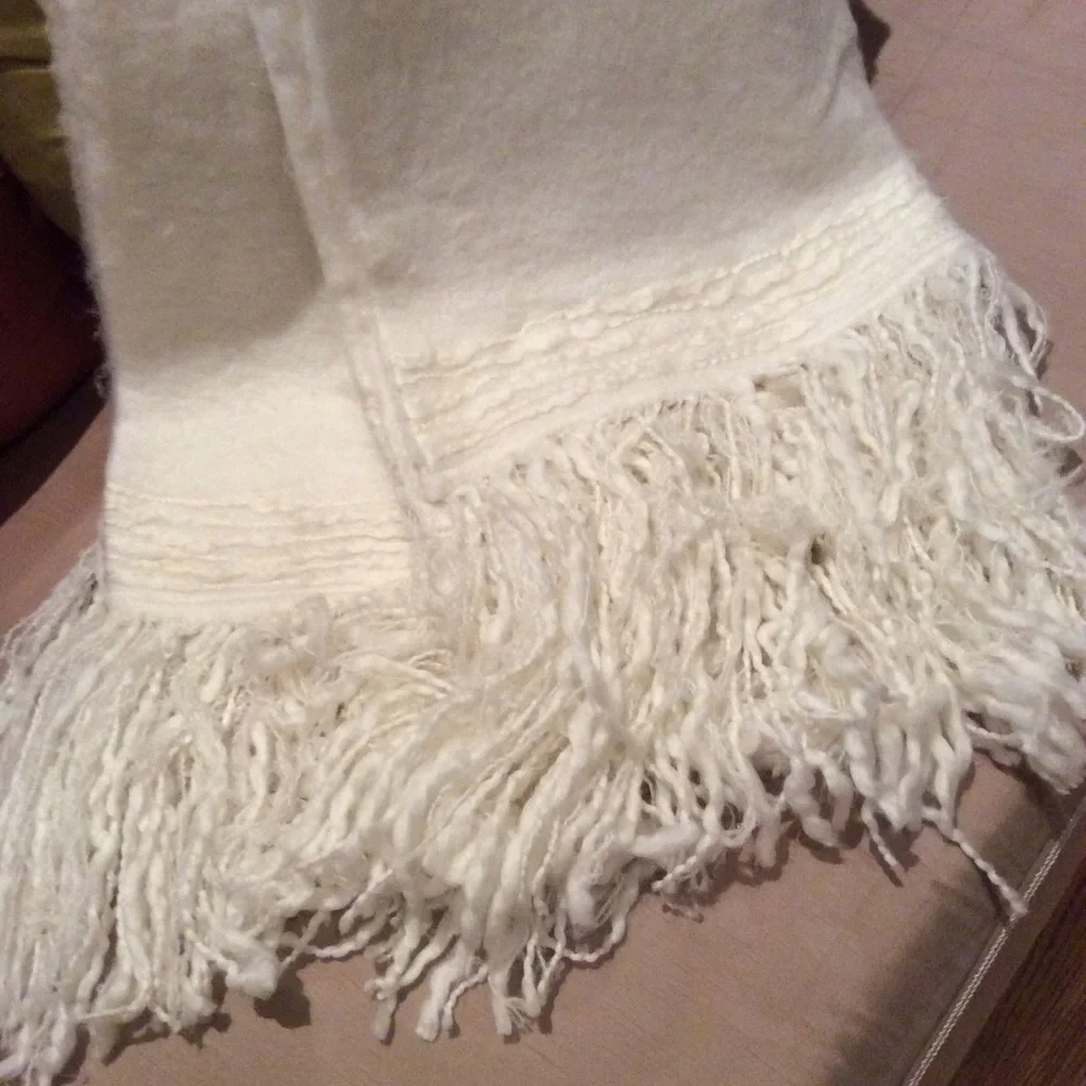 Shiraleah wool blend fringe white large throw blanket